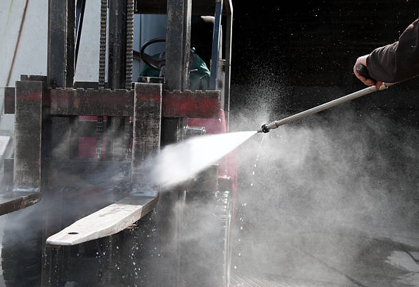 Best Roof Pressure Washing  in Gumlog, GA